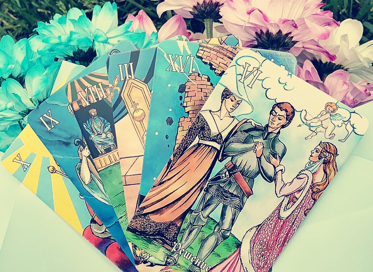 🌸Должна предупредить, что расклад общий. Может совпасть всё, а может резонировать лишь частично. Принимайте для души только ту трактовку карт, которая ближе к сердцу.💖