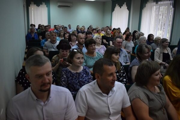    В Камышине наградили лучших медиков (фото пресс-службы администрации Камышина)