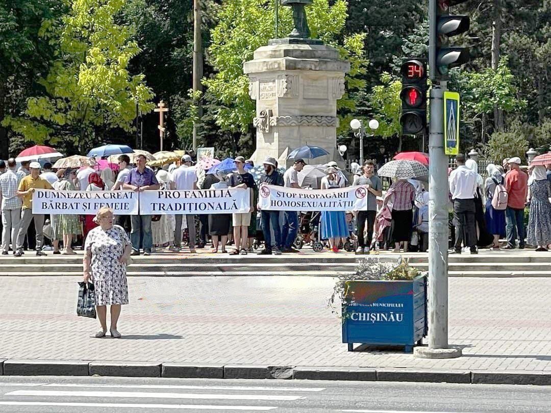 В Кишиневе появится памятник геям и лесбиянкам | Политнавигатор | Дзен