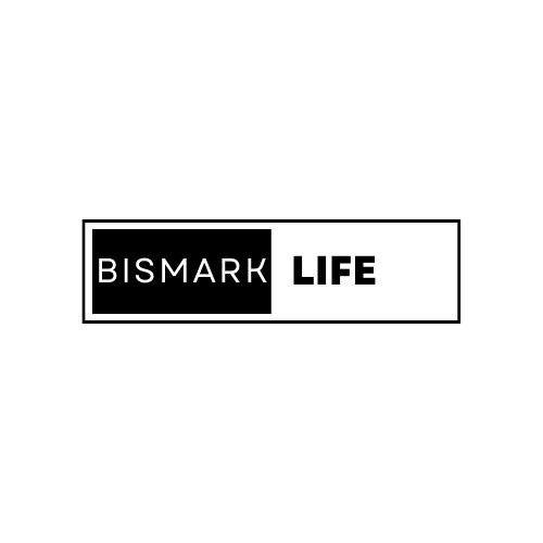 
Всех приветствую. Следующая схема предлставлена для ознакомления и не призывает к действиям.

Эта схема родилась после долгих размышлений над следующей мыслью: «Чтобы заработать один миллион, нужно чтобы один миллион человек дали тебе по одному рублю».

Для каждого человека ничего не стоит дать вам 1 рубль, нужно только придумать как!?

Итак, после долгих долгих раздумий была придумана следующая схема.

Сначала распишу в общих чертах, а ниже уже все основные нюансы. Сразу скажу, что схема почти белая (на 99 %), и мало того, реализуя ее, вы не только заработаете хорошие деньги, но и сделаете доброе дело.

Суть схемы следующая (распишу поэтапно).

Мы звоним в любой детский дом (для начала лучше вашего города), говорим, что хотели бы оказать материальную помощь для их детского дома, спрашиваете с кем можно поговорить по этому вопросу. Вас в большинстве случаев переключат на директора детского дома (не нужно бояться из личного опыта все директора детских домов обычные простые люди, и особенно когда разговор заходит о благотворительной помощи, то они оочень рады вам).

Итак, говорите, что мы хотели бы помочь вашему детскому дому, но сразу уточняете, что не деньгами, а, возможно, мебелью, бытовой техникой, канцтоварами, одеждой и т.д.

В общем, всем тем, что вы можете купить сами и прислать туда. Сразу скажите, что вы физ.лица, а не какая-то организация. И просите, чтобы вам перечислили все, в чем нуждается данный детский дом.

Все сразу записываете и говорите, что в ближайшее время мы (вас якобы группа людей, которые не хотели бы себя рекламировать, а просто хотели сделать доброе дело) проведем небольшую благотворительную акцию и на все вырученные деньги закупим все необходимое для вашего детского дома и привезем.

Обязательно спросите сразу полное название детского дома, точный адрес, ФИО директора (это пригодится потом). Дабы вас не грызла совесть в случае непредвиденных обстоятельств, не обещайте, что обязательно все купите и привезете. Скажите, что проведем акцию, и если все пройдет успешно, то постараемся закупить по максимуму все необходимое и привезти.

Директору детского дома можете представиться другим именем (или своим - после полного изучения схемы решите сами как лучше), и звонить лучше также с левого номера (сделайте левую сим карту – напишу ниже как сделать).

Далее, когда вы реально поговорили с директором детского дома и можно сказать заручились поддержкой, переходим собственно к самой благотворительной акции. Вам нужно будет (это надо сделать в первую очередь, желательно еще до звонка директору) закупить силиконовые браслеты на руку (такой браслетик добра).

Это обычные силиконовые браслеты наподобие таких как дают в бассейне или аквапарке, чтобы не потерять ключ от шкафчика.

Стоят они не дорого, примерно 8-9 руб./шт.

Для начала можете купить небольшую партию, дабы проверить 100 % - ую работоспособность схемы, а потом докупить больше.

Мы же, не секунды не сомневаясь в данной идее, закупили сразу большую партию браслетов (около 5000), и как выяснилось позже - не прогадали. Браслеты разлетаются на ура! В общем, закупили вы браслеты, позвонили директору.

Далее идем в любой дешевый магазин, где продают обычные х/б футболки (желательно яркие – желтые, оранжевые), покупаем для начала можно около 15 шт. и печатаем на них надписи. Спереди «Купи браслет - помоги сиротам» и большой смайлик, а сзади «Помогаем сиротам вместе». (Футболки нужны для большего доверия людей, что это действительно благотворительная акция, а не какой-то Петя или Маша ходят и собирают деньги не понятно зачем.

Можно еще докупить всем одинаковые яркие кепки или сумочки для денег для большей убедительности.

Магазины Fix Price вам помогут сэкономить).

После того, как футболки готовы, переходим к следующему этапу. Ищем людей, кто будет продавать браслеты и двигать наше благое дело.

Заходим на avito.ru (или любой другой сайт по поиску работы/работников) и ищем промоутеров, раздача листовок, подработка для студентов, школьников и так и далее.

Обзваниваем всех. Разговор такого плана: Здравствуйте, я звоню по объявлению, вы Петя (Маша)? Да.
Вы работу (подработку) еще ищете? Да. Тогда вкратце сейчас объясню суть. Мы проводим благотворительную акцию, все деньги от вырученной акции пойдут в детский дом. Суть акции заключается в том, вам нужно будет продавать обычные силиконовые браслеты прохожим. Работа, разумеется, не бесплатная, с каждого проданного браслета ваши 20 руб. В среднем наши ребята, которые уже участвуют в данной акции продают примерно 50 браслетов за 3-4 часа, это получается 1000 рублей.

Расчет сразу. Вы сможете не только заработать денег, но и сделаете доброе дело. График работы - на ваше усмотрение, можете утром, можете вечером, когда удобно. Где работать – также решаете сами, можете в своем районе, можете в центре, хоть где, главное - где будет большая проходимость людей, потому что вам так самим будет проще и быстрее. Можете сказать, что все зависит от вас, кто-то вообще продает все браслеты за 2 часа, продадите быстро – можем дать еще, то есть можете и 2000 заработать. Далее по обстоятельствам, кто говорит нужно подумать, кто-то еще что-то узнает, спрашивает – объясняете, кто-то сразу соглашается, кто отказывается. Если человек сомневается, можете сказать, что ничего в этом сложного нет, при встрече все объясним, все расскажем - как подходить, что говорить. Скажите, что практически все покупают наши браслеты, также вы можете взять с собой друга (подругу), вдвоем будет легче (другу/подруге вы, разумеется, также выдадите браслеты, и он/она также заработают деньги.) Тем, кто сомневается, можете сказать, что вы можете сначала попробовать, сами посмотрите, и если понравится, то будете работать дальше, что акция будет длиться некоторое время, так что можете хоть каждый день работать, хоть выйти на несколько дней.

К сведению, 1000 рублей еще не каждый взрослый сможет заработать за 3-4 часа, работая на своей работе, а тут школьник или студент без опыта работы, поэтому из личного опыта примерно 6 из 10 соглашаются.

Всех согласившихся сразу записываете в блокнот, как зовут, номер телефона, в какое время может работать и говорите, что все хорошо вас записываем в список и вечером или завтра обзвоним и договоримся где и во сколько встречаемся.

Также работников можно искать в группах в контакте. Создаете левую страницу (желательно на ту же левую сим карту и на то же левое имя (или на свое), которое вы сказали директору), ищете в группах в контакте типа «промоутеры», «раздача листовок», «работа», «подработка для студентов» и т.д.

Там кто-то сразу оставляет свой номер телефона – звоните, кто-то пишет, чтобы писали в контакте. В общем, всех кого находите, обзваниваете или отправляете им сообщения в контакте (заранее составьте шаблон, такого типа как разговор по телефону выше).

Ниже еще напишу, где и как можно легко и быстро найти работников.

Значит, работники у вас есть, скажем, 10-15 человек, футболки есть, браслеты есть, с детским домом разговаривали.

Приступаем к последнему этапу! Всех согласившихся работников обзваниваем и назначаем место и время для встречи.

Забегая вперед, скажу, если, например, у вас 15 человек желающих - разбейте их на группы (по 5 человек допустим), и встречайтесь с каждой группой отдельно (потом объясню зачем). В общем, встречаетесь, еще раз все объясняете, что вы проводите благотворительную акцию в помощь такому-то детскому дому (все пусть запишут полное название детского дома, ФИО директора и адрес), раздаете всем футболки, кепки (если есть) и для начала по 50 браслетов. (Если вы не хотите встречаться сами в своем городе, то можете кого-то попросить, кто с вами будет в деле или можете уехать в другой ближайший город, разумеется, заранее все подготовив там - по телефону найти там работников, договориться о встрече, найти дешевое жилье на несколько дней. Сейчас вы думаете, наверное – Столько геморроя??

Поверьте на слово, что когда процесс запустится, и пойдут деньги, то вы рады будете поехать хоть за 1000 км).

Объясняете работникам, что их задача подходить ко всем прохожим и говорить следующую фразу:

«Здравствуйте! Мы проводим благотворительную акцию, если вы хотели бы в ней поучаствовать, то можете приобрести у нас браслет и помочь детям сиротам. Все деньги с продажи браслетов пойдут в детский дом. Цена браслета всего 100 рублей».

Или

«Здравствуйте! Мы собираем деньги для детского дома, если вам не сложно, то вы могли бы приобрести у нас браслет, все деньги с продажи браслетов пойдут в детский дом. Цена браслета всего 100 рублей».

Или

«Здравствуйте! Вы можете помочь детям сиротам? (Ответ в основном «как», «чем»). Мы проводим благотворительную акцию, вы можете приобрести у нас браслет. Все деньги с продажи браслетов пойдут в детский дом. Цена браслета всего 100 рублей».

Главное пусть не стесняются и подходят ко всем подряд, улыбаются и разговаривают вежливо! Скажите, что поначалу может быть у кого-то и будет боязнь подойти, но после 5-10 раза уже все пойдет как по маслу.

Пусть обязательно заучат ФИО директора детского дома, название и адрес, потому что иногда (очень редко) некоторые прохожие спрашивают - а какому детскому дому вы помогаете, а где находится, как директора зовут.

А, я и забыл самое главное сказать, - здесь все без обмана – вы реально поможете детскому дому!

Но нюанс в том, что лишь некоторой частью собранных денег - скажем 20 % от всех сборов. Вы думаете - это будет мало?? Тогда попробуйте и увидите сами. Чистая математика будет ниже. И все кругом довольны!

Детскому дому помогли, работники ваши заработали денег, вы подняли приличную сумму, все вместе сделали доброе дело и к тому же для каждого человека, купившего браслет за 100 рублей – это сущая мелочь!

Вернемся к нашим работникам. Значит, вы все им объяснили, сказали, что говорить и как действовать, выдали по 50 браслетов дали им свой номер телефона, сказали, что как все продадут или закончатся браслеты, чтобы позвонили вам. Потом можете также разом со всеми встретиться (конкретной группой), забрать деньги, кто захочет - дать браслетов на следующий день (кому-то может уже не 50, а 100, 150), спросить может у кого-то будут друзья/подруги.

Разумеется, если кто-то позвонит сразу через 1-2 часа и скажет что продал уже все 50 браслетов и нужно еще, то надо будет подвезти или он/она чтобы подъехали сами и забрали у вас еще партию.

Теперь переходим к математике. Например (в среднем), у вас 15 человек. Каждый продал по 50 браслетов (это минимум), считаем: 15 чел. * 50 браслетов * 100 руб. = 75 000 рублей за пол дня! Это, конечно, грязными.

Теперь чистыми: 75 000 руб. – 15 000 руб. работникам (это по 20 руб. с браслета) – 6750 (стоимость закупки этой партии браслетов по 9 руб./шт.) – 15 000 рублей (отложите детскому дому) – 8 000 рублей (погрешность – если несколько человек продадут меньше чем 50 браслетов, такое бывает, но обычно это не больше 2-3 человек) = 30 250 рублей – чистыми за пол дня работы!

Разумеется, увеличив число работников в 2 раза, прибыль увеличится также примерно в 2 раза!

Мы обычно проводили акции около 7 дней. Таким образом, произведя несложные вычисления: 30 250 руб. * 7 дней = 211 750 рублей чистой прибыли за неделю! Конечно, если вы проводите акцию в другом городе и снимаете жилье + еда + ГСМ, эта сумма уменьшится на 15 000 – 20 000 рублей, но это как говорится капля в море.

Увеличиваете число работников – растет прибыль! Это расчеты в среднем, многие работники продают в день около 100 браслетов (прибыль соответственно будет намного больше), но даже если кто-то продаст меньше чем 50 браслетов, то вы все равно в плюсе с этого человека, так как зарплата у них сдельная – продали меньше и получили меньше. (Зарплата должна быть обязательно сдельная!).

Таким образом, за месяц беспрерывной упорной кропотливой работы можно смело сделать 500 тыс. рублей уже с учетом всех непредвиденных обстоятельств (например, несколько дней простоя из-за сильного дождя).

А можно эту сумму заработать и за 2 недели. В общем, как и везде все будет напрямую зависеть от вас и от вашего желания заработать!

Итак, вы получили неслабую котлету денег за неделю! Что делаем? Едем отмечать, кутить, куражить? Пока нет, нужно сделать завершающий штрих.

Берете часть денег, которые вы честно откладывали на детский дом (жадничать не желательно и совсем не покупать ничего в детский дом) и едете на какую-нибудь оптовую базу или что-то типа этого и закупаете все, что вам сказал/а директор детского дома (ни или на что хватит - на свое усмотрение). Расписывать не буду где купить дешевле необходимое для детского дома, так как неизвестно что они попросят. Нам, например, не раз заказывали планшеты, смартфоны, ноутбуки .

А вы думаете в детских домах нечего носить и ходят в рваных штанах? Государство и добрые предприниматели оказывают такую хорошую помощь детским домам, что, наверное, в 9 из 10 детских домов все есть или почти все есть.

Итак, покупаете все необходимое детскому дому на всяких оптовых базах, со скидками и т.д.

После этого можете (лучше так и сделать) обзваниваете несколько своих работников (не всех!), хватит человека 4-5 из одной группы и говорите, что такого то числа во столько то едем в детский дом завозить им подарки и просите их присоединиться (делается это для того, чтобы у работником не оставалось сомнений, что деньги будут направлены в детский дом, а не в ваш карман). Сами можете не ехать, ссылаясь на большую занятость, а нанять грузовую машину, загрузить туда все необходимое, назначить из своих работников ответственного за поездку и вручение подарков (или нанять за 1000 руб. любого по объявлению) и направляете все в детский дом, предварительно согласовав время с директором. Просите любого из своих работников взять фотоаппарат (или даете свой) и сделать там побольше фотографий: фото, где все у детского дома; фото, где видно его название, машину с подарками на фоне детского дома; фото с подарками, директором и вашими работниками; фото с детьми, как им раздают подарки; ну, в общем, побольше разных фото! После этого звоните директору, говорите, что не было времени приехать, занят, да и делалось это не ради самопиара, интересуетесь все ли получили, выслушиваете благодарности… и все!

Фотографии, сделанные в детском доме пригодятся вам для размещения в вашей группе в контакте, которую вы после создадите для большего доверия последующей за этой благотворительно акцией, ну и на всякий случай для тех, кто усомнится в вашей честноти!

Если после прочтения вам показалось, что это слишком долго, чтобы организовать данную схему, то перейдем к цифрам. Заказываете браслеты на сайте – доставка обычно 3-5 дней, пока браслеты в пути покупаете футболки и печатаете на них надписи (максимум 2 дня), звоните в детский дом (максимум 1 час), ищете работников (1-2 дня). Таким образом, к тому времени, когда к вам дойдут браслеты, у вас уже будет все готово и можно начинать!

Некоторые нюансы и полезные советы:

Как уже сказано выше, сим карту лучше оформлять не на себя. Или покупаете на avito.ru симки без предоставления паспорта, или можете попросить любого алкоголика из закусочной за 100-200 рублей сверху (скажете, что срочно нужна симка, а паспорт в другом городе и т.д.). В прочем можно и свою симку использовать – здесь ведь нет ничего криминального, вы ведь акцию провели и детскому дому помогли! В общем, решайте сами.

Когда будете покупать футболки, покупайте разных размеров (побольше и поменьше). Во-первых, работники ваши могут быть разной комплекции, а во-вторых, смотрите на погоду (если уже прохладно, то футболки будут одеваться на куртки, поэтому размер соответственно нужен больше).

Когда вы будете договариваться о встрече с вашими будущими работниками, говорите им, чтобы обязательно брали с собой паспорта (если нет, то студенческий, пропуск в школу и т.д.) И перед тем как вы выдадите им браслеты и футболки - переписывайте их данные! Это делается для того, чтобы у отдельных недобросовестных бездушных личностей не было соблазна забрать деньги себе с продажи браслетов и вашу футболку.

А когда они будут знать, что вы можете прийти к ним в школу или домой, то они и не будут так поступать. Проверено!

Как было сказано выше – не собирайте всю группу ваших будущих работников разом! Если у вас, например, 20 человек, то разбейте их в группы по 5. Да, нужно будет встречаться 4 раза и говорить одно и то же.

Это делается для того, чтобы особо ушлые ваши работники не смогли посчитать сколько вы зарабатываете денег на продаже браслетов и чтобы у них не появилось потом сомнений что вы не все отдали в детский дом! Был такой случай, после этого стали делить работников на группы.

А можно и вообще забирать деньги у каждого отдельно (с первым договорились у первого подъезда, со вторым за углом и т. д.).

В общем, лучше сделать так, чтобы ваши работники между собой особо не контактировали.

Вот еще один проверенный способ как можно найти будущих работников. Можно найти одного человека, например, студента с того же авито - кто ищет работу) и по телефону объяснить ему что если он сможет найти группу активных ребят и организовать их на вашу благотворительную акцию, то будет получать с каждого проданного браслета, например, 5 рублей (а работникам можно сделать тогда 15 рублей с браслета). Получается, что если он найдет 10 человек, то за 3-4 часа он заработает 2500 рублей (с учетом, что каждый продаст минимум по 50 браслетов), а каждый работник по 750 рублей. У вас расходы те же, но контролировать работников будет уже ваш ответственный человек (Но все данные этих людей обязательно переписывайте сами!).

После того как этот ваш ответственный получит свои деньги (2500 +–) за 3-4 часа, он будет из кожи вон лезть, чтобы сделать больше! Проверено! Нашли несколько таких людей и только собираете деньги.

Часто попадаются люди (ваши работники), которые загораются идеей и действуют больше на энтузиазме, чем ради денег. Бывало, что школьники по 14-15 лет продают в 2-3 раза больше, чем, например, какой-нибудь взрослый студент.

Ваша работа заключается в том, чтобы постоянно искать новых работников! Даже если у вас уже работает 20 – 30 человек, все равно продолжайте искать! Так как некоторые в процессе отсеются и лучше, если у вас будет 5-10 человек в запасе – готовые работать, но в стадии ожидания, которые ждут вашего звонка.

Так не будет никакого простоя.

Цену на браслет можете установить сами, но из личного опыта 100 рублей – это хорошая цена. Во-первых, не нужно искать сдачу, а во вторых это не такие большие деньги. Были случаи, что кто-то давал и 200-300 рублей за браслет, но, наверное, только единицы из работников скажут честно, остальные же конечно просто возьмут лишние деньги себе.

Большие, просто огромные успехи по продаже браслетов за очень короткий промежуток времени можно сделать у футбольных стадионов после матчей, на день города, на рынках, вокзалах, в общем, подойдет любое место или мероприятие, где будет собираться толпа народа.

Минусы данного вида заработка в том, что вы зависите от погодных условий. Если, например, будет идти целый день дождь, то лучше перенести акцию на другой день, или же продавать браслеты в закрытом помещении типа ТЦ, метро и т.д. Разумеется, что в таких помещениях типа ТЦ нужно заранее договориться с администрацией ТЦ (но далеко не факт что вам дадут разрешение).

Для того, чтобы официально можно было заниматься такой деятельностью, нужно брать разрешение на проведение мероприятия в администрации города, еще брать разрешение у участкового и тому прочие бюрократические заморочки. За все время мы изучили огромное количество форумов, посвященных данной теме и поняли, что все это не нужно. Большинство, кто занимается чем-то похожим - организуют все сами без каких-либо разрешений.

Взять, к примеру, тех же старушек, кто продает у магазинов на улицах овощи и т.д. – им также нужно разрешение на торговлю и прочее, но понятно, что все стоят так. Или же кто-то продает прямо с машины одежду, арбузы, фрукты и так далее – 99 случаев из 100 все это делается без разрешения.

На самый крайний случай вы всегда можете сказать, что мы интернет движение и решили организовать благотворительную акцию самостоятельно для конкретного детского дома, что с директором этого детского дома все согласовано.

Вот вам выдержка из закона о благотворительной деятельности:
«Статья 4. Право на осуществление благотворительной деятельности
1. Граждане и юридические лица вправе беспрепятственно осуществлять благотворительную деятельность на основе добровольности и свободы выбора ее целей.
2. Граждане и юридические лица вправе свободно осуществлять благотворительную деятельность индивидуально или объединившись,с образованием или без образования благотворительной организации.
3. Никто не вправе ограничивать свободу выбора установленных настоящим Федеральным законом целей благотворительной деятельности и форм ее осуществления».
