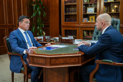    Губернатор Подмосковья Андрей Воробьев провел рабочую встречу с главой Солнечногорска ©Александра Степанова Пресс-служба Губернатора и Правительства Московской области