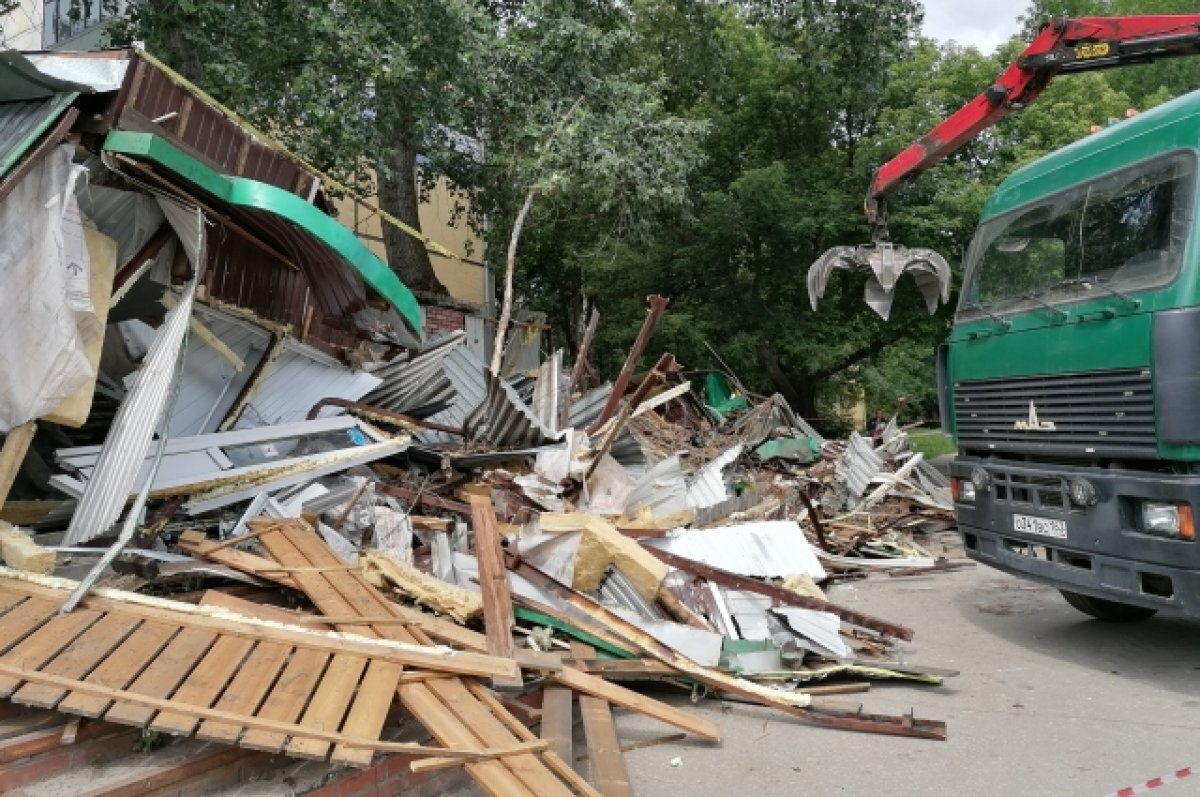 В Самаре снесли павильон алкогольных напитков на ул. Советской Армии ...
