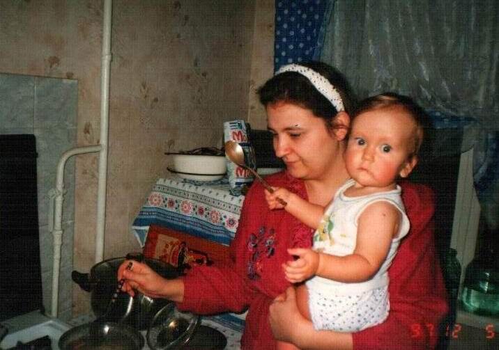 Светику чуть меньше года