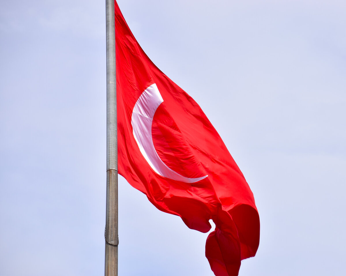 Больше всего выходных дней приходится именно на религиозные праздники. Рамадан и Курбан байрамы.