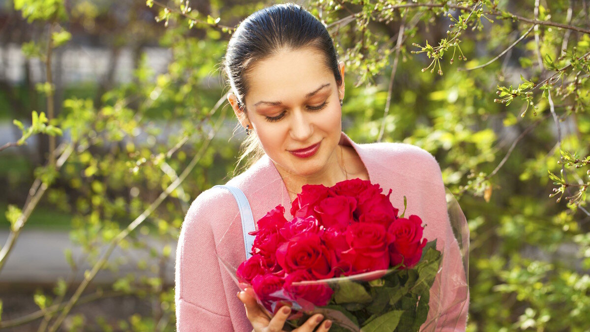 Мальчик и девочка шепчутся. Косарев алексей челябинск. Женщина уходит от мужчины. Веселые картинки на тему физика для презентации. Чтение вслух.