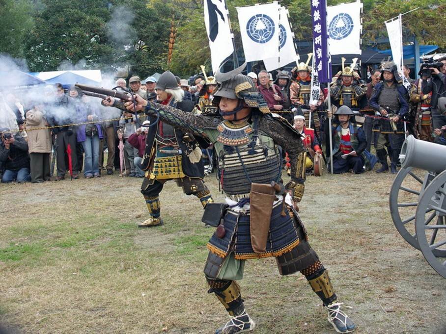 Тэппо Танегасима. Самурай с тэппо. Оружие Японии 16 века. Огнестрельное оружие Японии 16 века. Samurai age