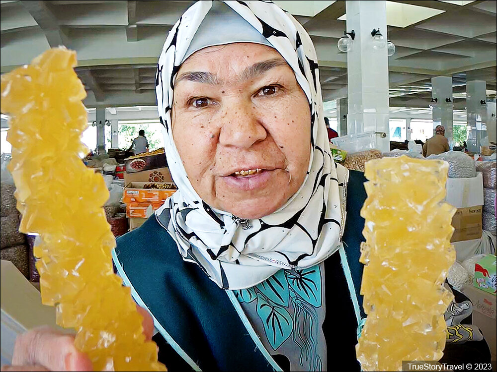 Всем привет! Главная узбекская сладость - это навот. На местных рынках можно увидеть целые горы этого продукта. Но что это такое по совей сути, как его готовят и как едят - сейчас обо всем подробней.