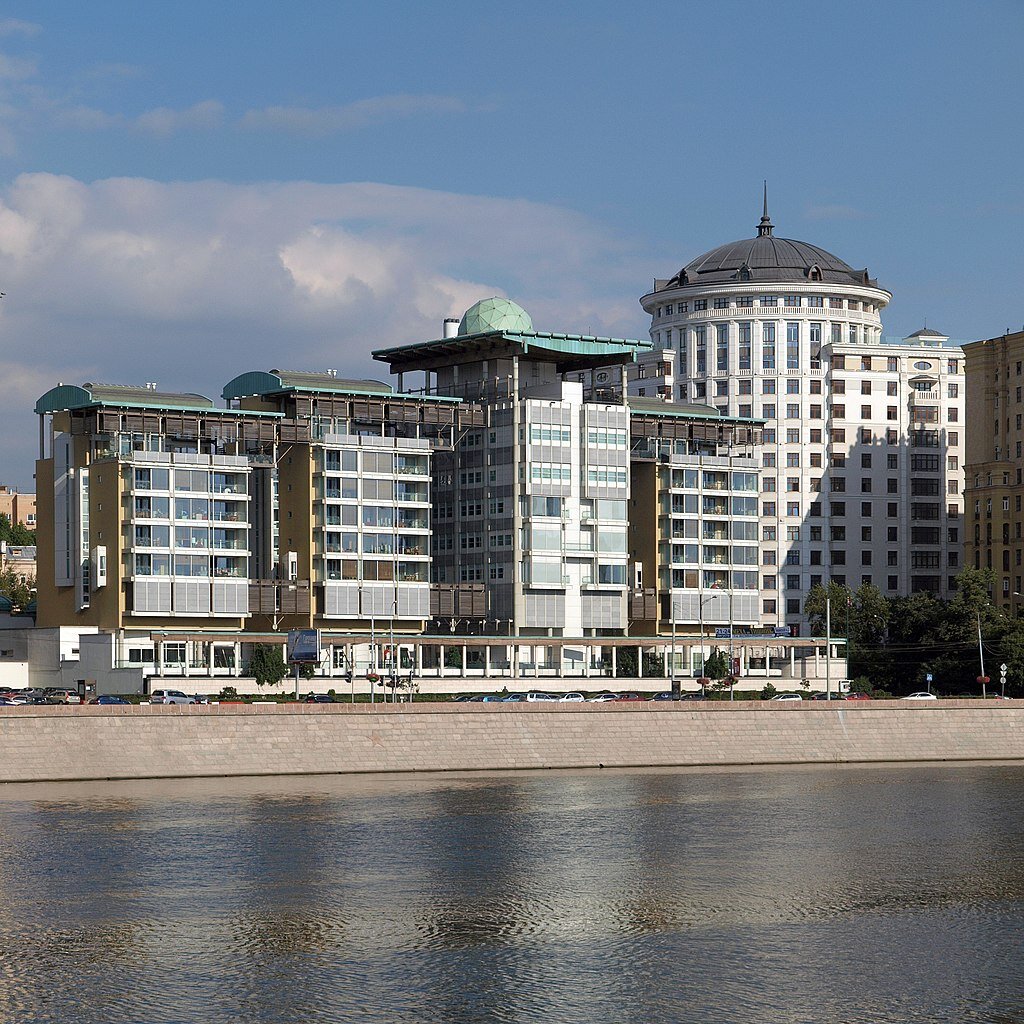 посольство англии в москве