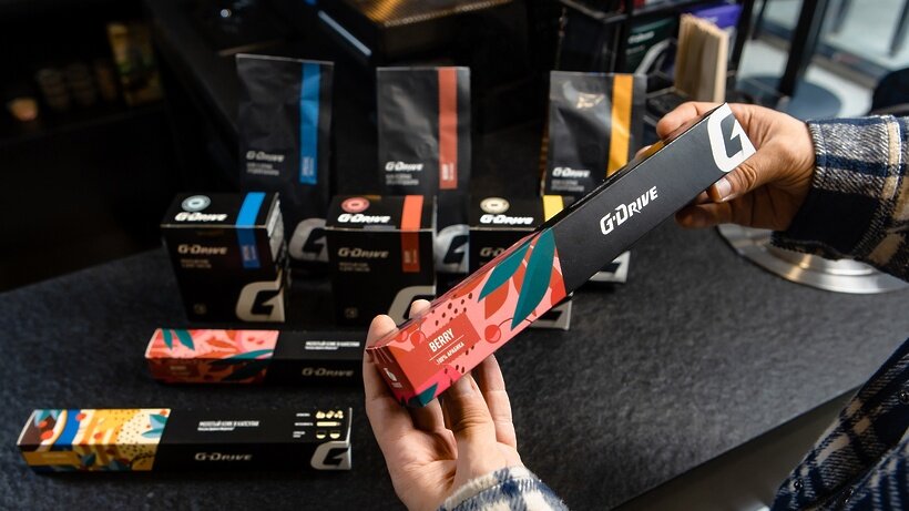    Бариста появится на АЗС сети «Газпромнефть» в регионах России ©Сеть АЗС «Газпромнефть»