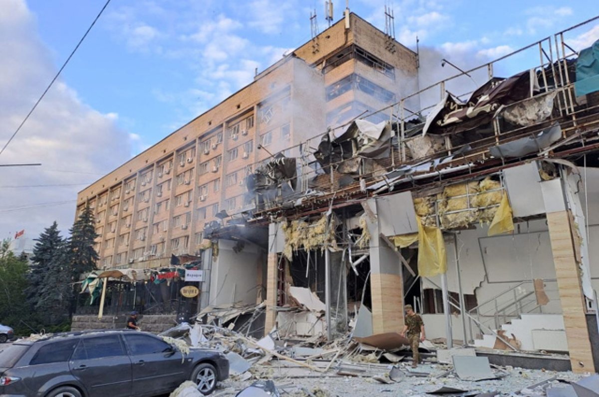    Наемники и «азовцы»*.