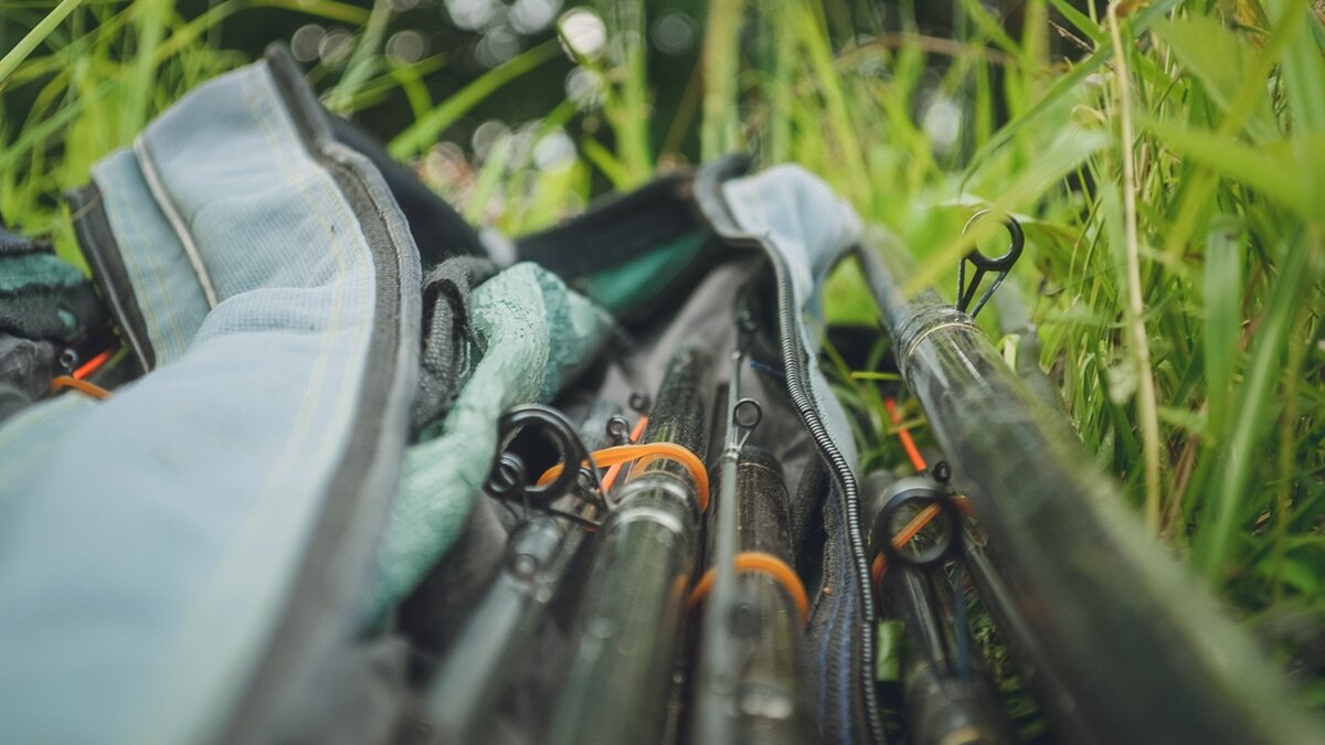     Результаты соревнований по спортивной рыбной ловле определяются в зависимости от веса пойманной рыбы. Признается победителем команда с наибольшим результатом.