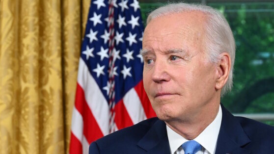    Байден согласился отложить публикацию секретных материалов об убийстве Кеннеди Анна Белая