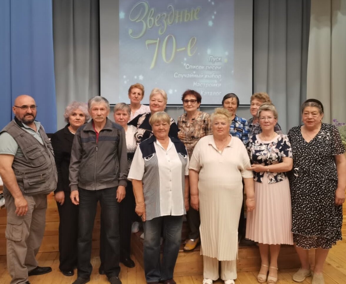 На память о душевной встрече. Ветеранам так порой не хватает общения...