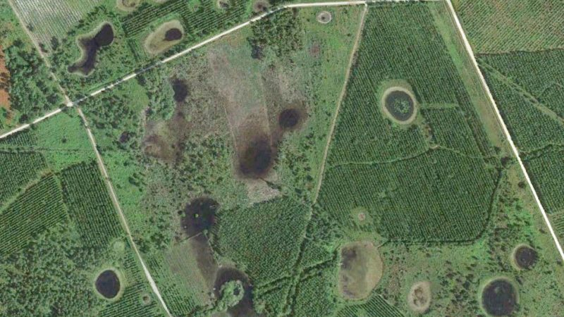 Вид со спутника на «волшебное кольцо», образование, из которого выходит природный водород. Здесь, во Франции. [ Фото предоставлено: 45-8 Энергия ]