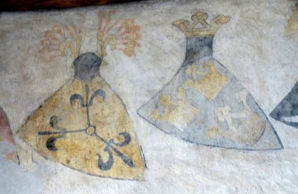 Герб Швеции на фризе в Папском дворце (Авиньон, Франция). Нарисован в 1336-1342 годах