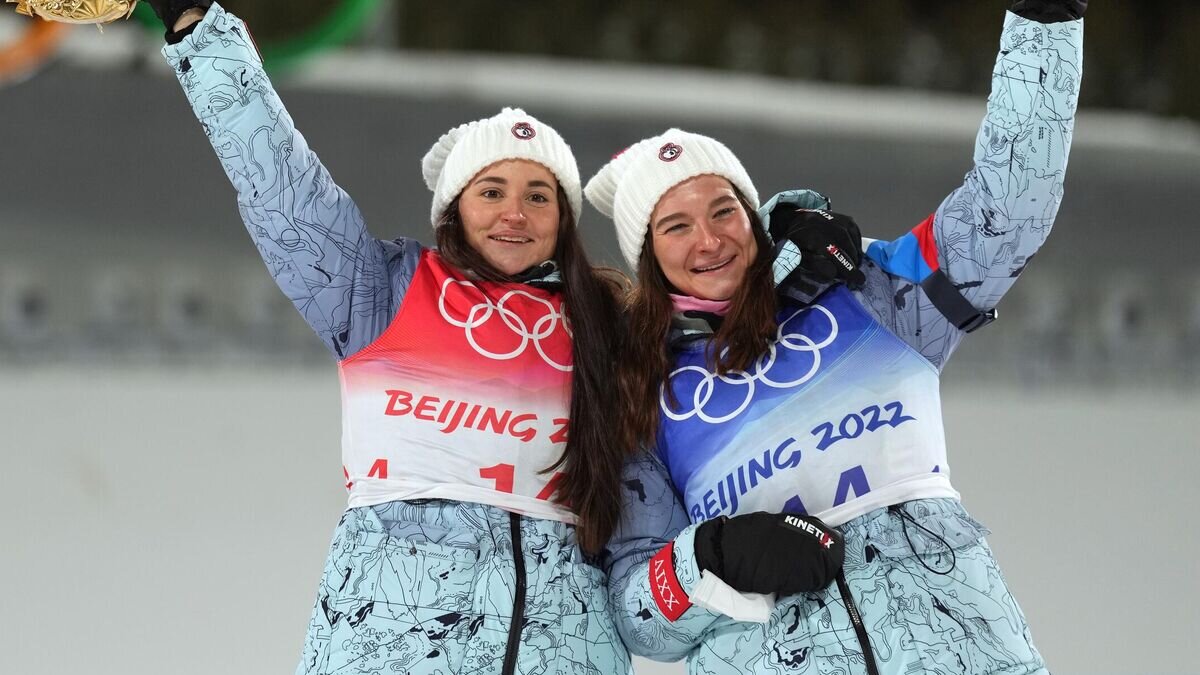   Юлия Ступак (справа) и Наталья Непряева© РИА Новости / Павел Бедняков