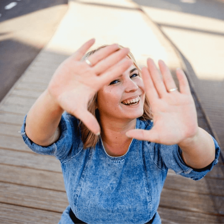 В 2014 году Ирина вышла замуж и переехала в Израиль