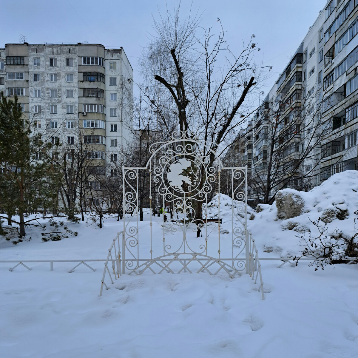 Литературный сквер | Прогулки по городу N. | Дзен