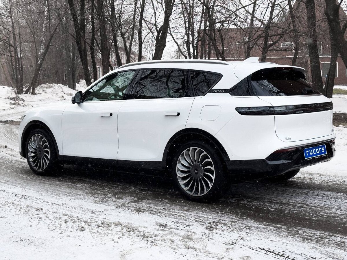 Гибрид Voyah Free от Rucars