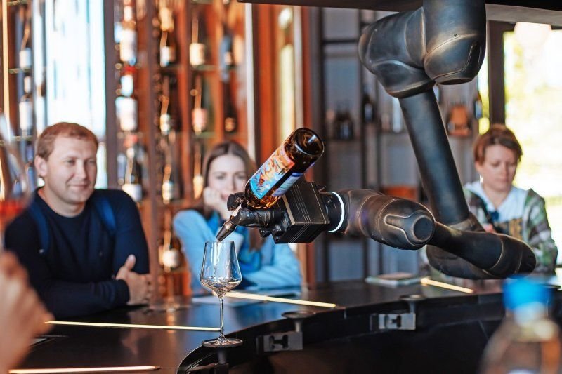 Листайте вправо, чтобы увидеть больше изображений