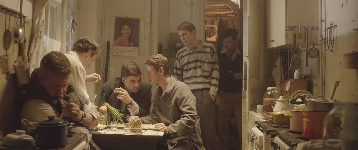 Кадр из фильма "Довлатов" (2018)