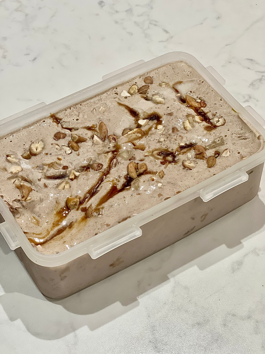 Веган банановое мороженое с кешью