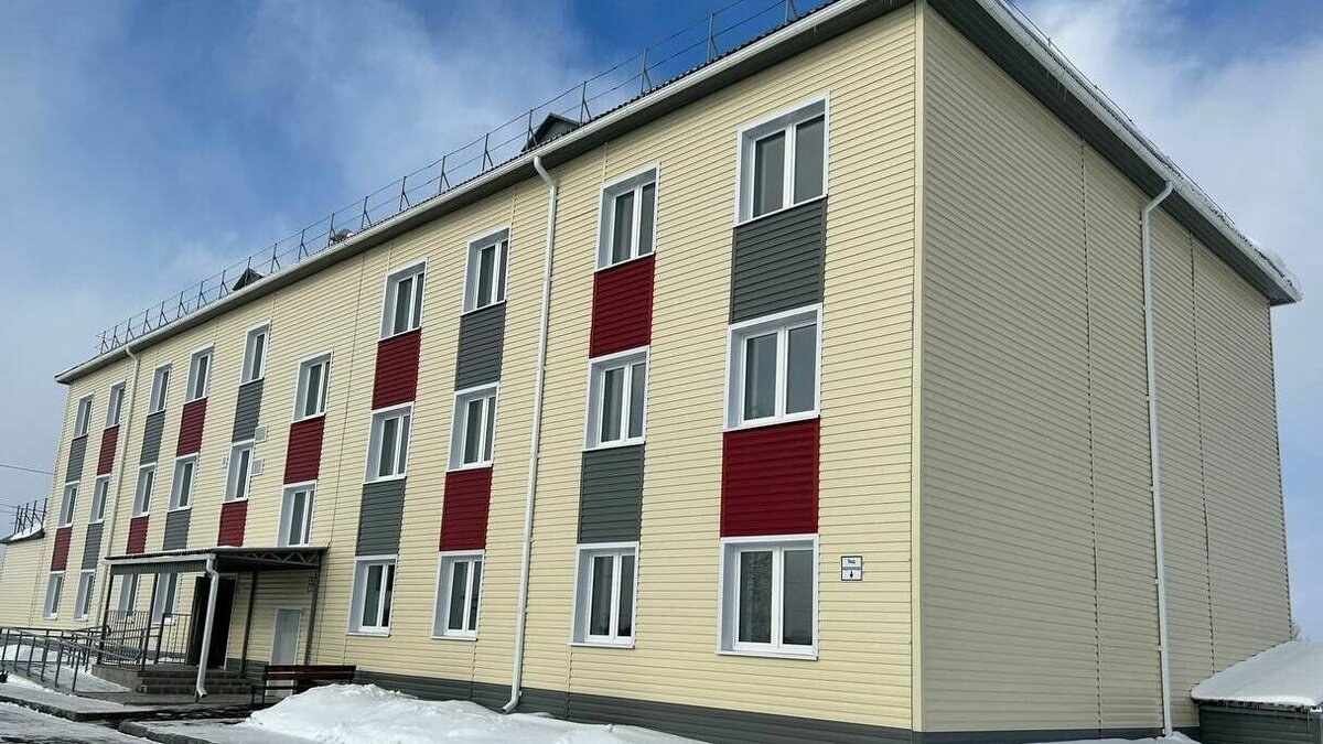     Александр Моор оценил качество дома для сирот и детей, оставшихся без попечения родителей, который готовится к сдаче. В 2022 году на приобретение жилья для детей-сирот в Тюменской области направлены рекордные 1,2 млрд рублей.