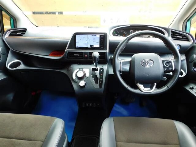 Фото салона, листайте.