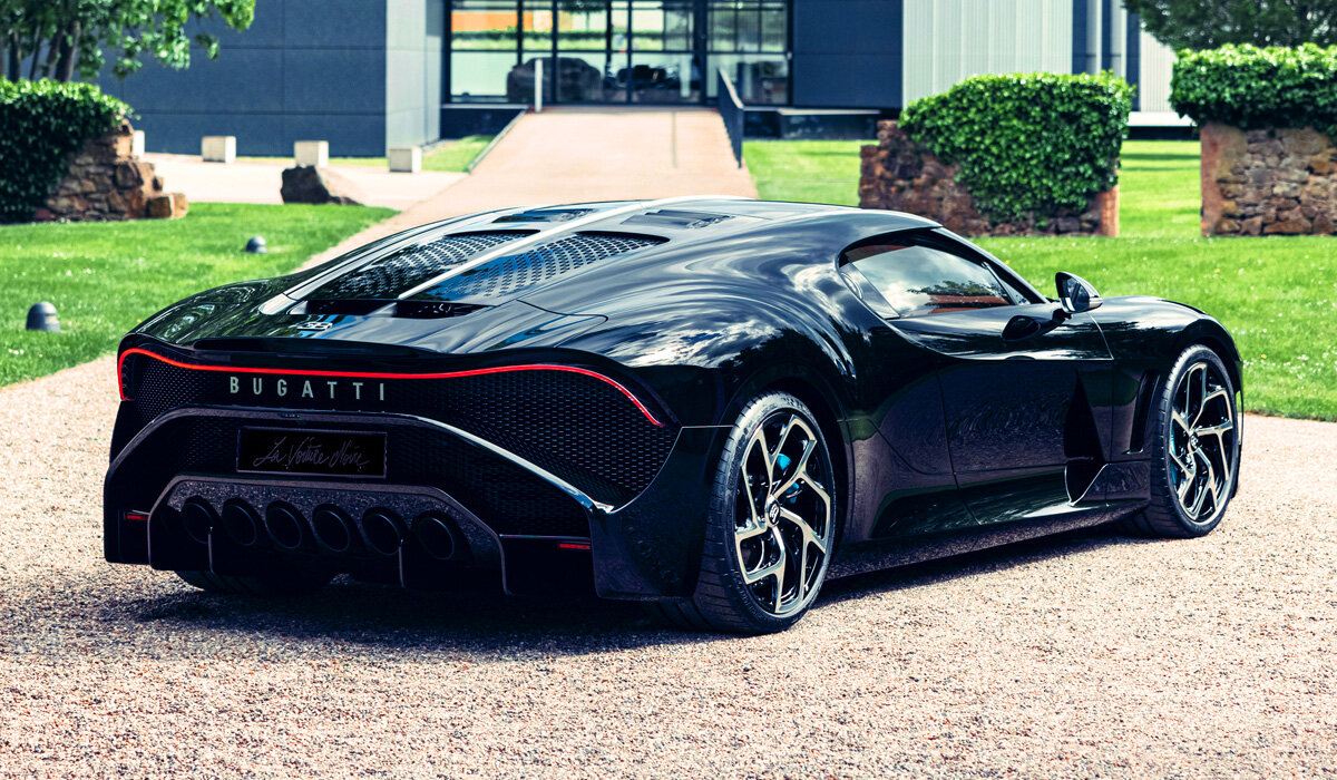 Bugatti La Voiture Noire: история создания машины стоимостью 18,7 миллионов  евро, ее уникальные характеристики и загадочный владелец | Лёха Питерский и  🅲🆁🅴🆃🅰 🅶🆁🅴🆈 🅲🅰🅺🅴 | Дзен