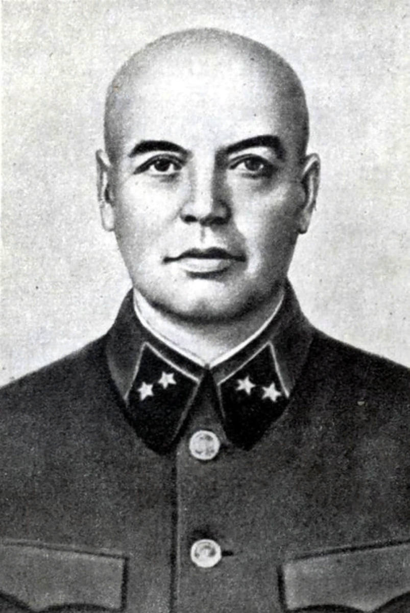 Генерал Михаил Романов командир 172-й Стрелковой дивизии