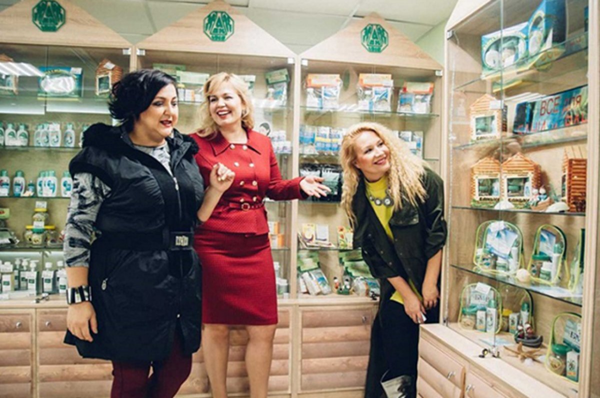    Подарки для красоты и здоровья всегда радуют женщин.