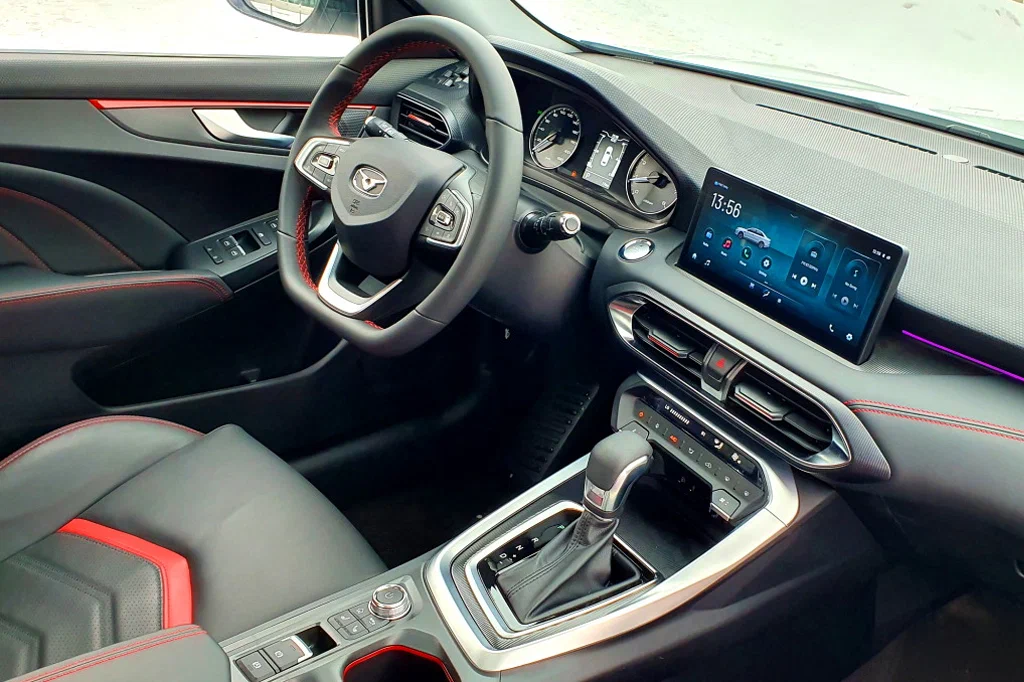 Cowin xuandu. Седан kaiyi e5. Kaiyi е5. Каи е5 характеристики. Китайский седан kaiyi e5.