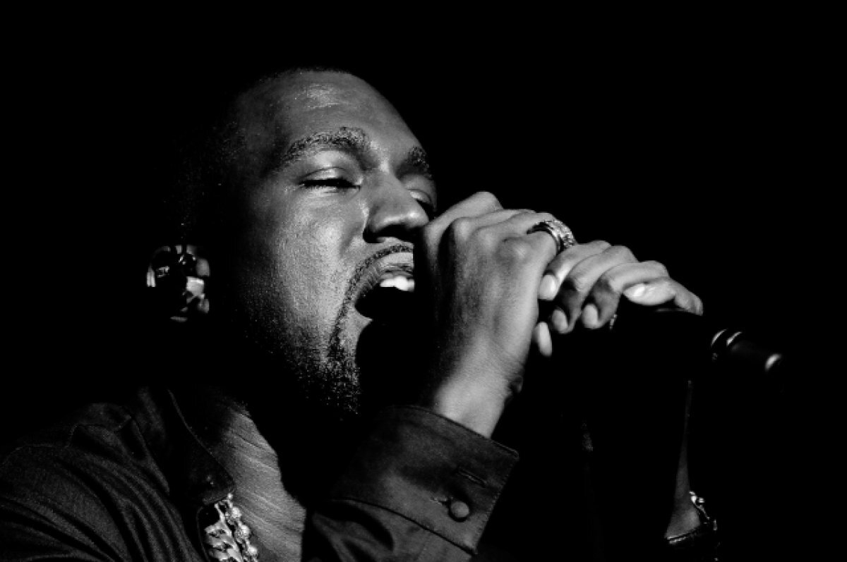    В Adidas заявили, что из-за разрыва с Канье Уэстом понесли огромные убытки