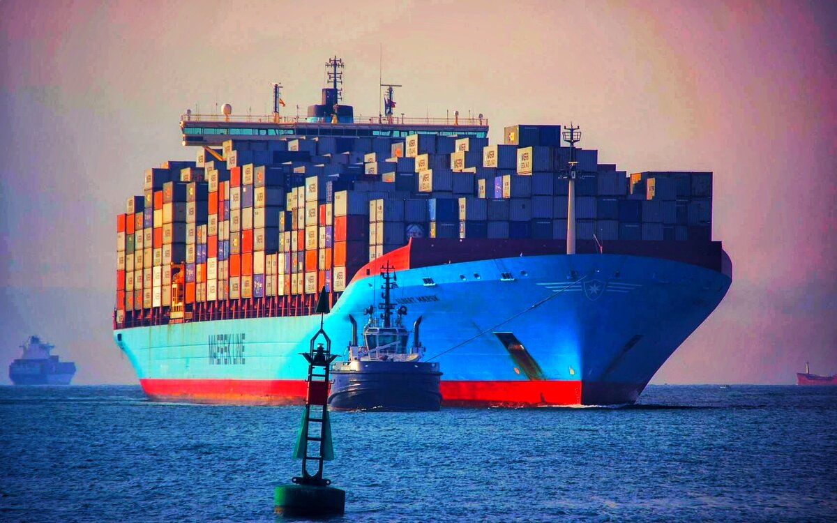 Самый большой корабль в мире сухогруз контейнеровоз