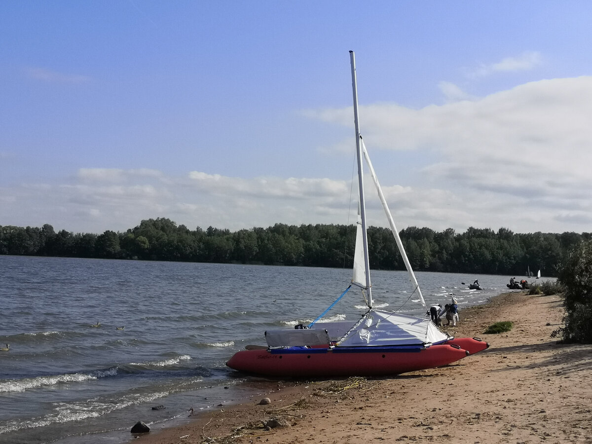 Днём полегче стало - волна уменьшилась.