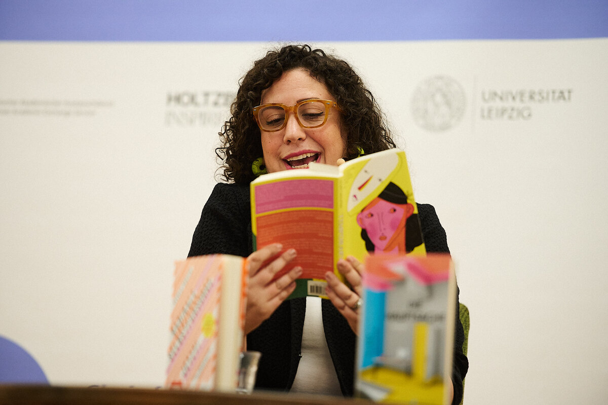 Хилари Лейхтер на конфиренции Picador Gide Professorrship.