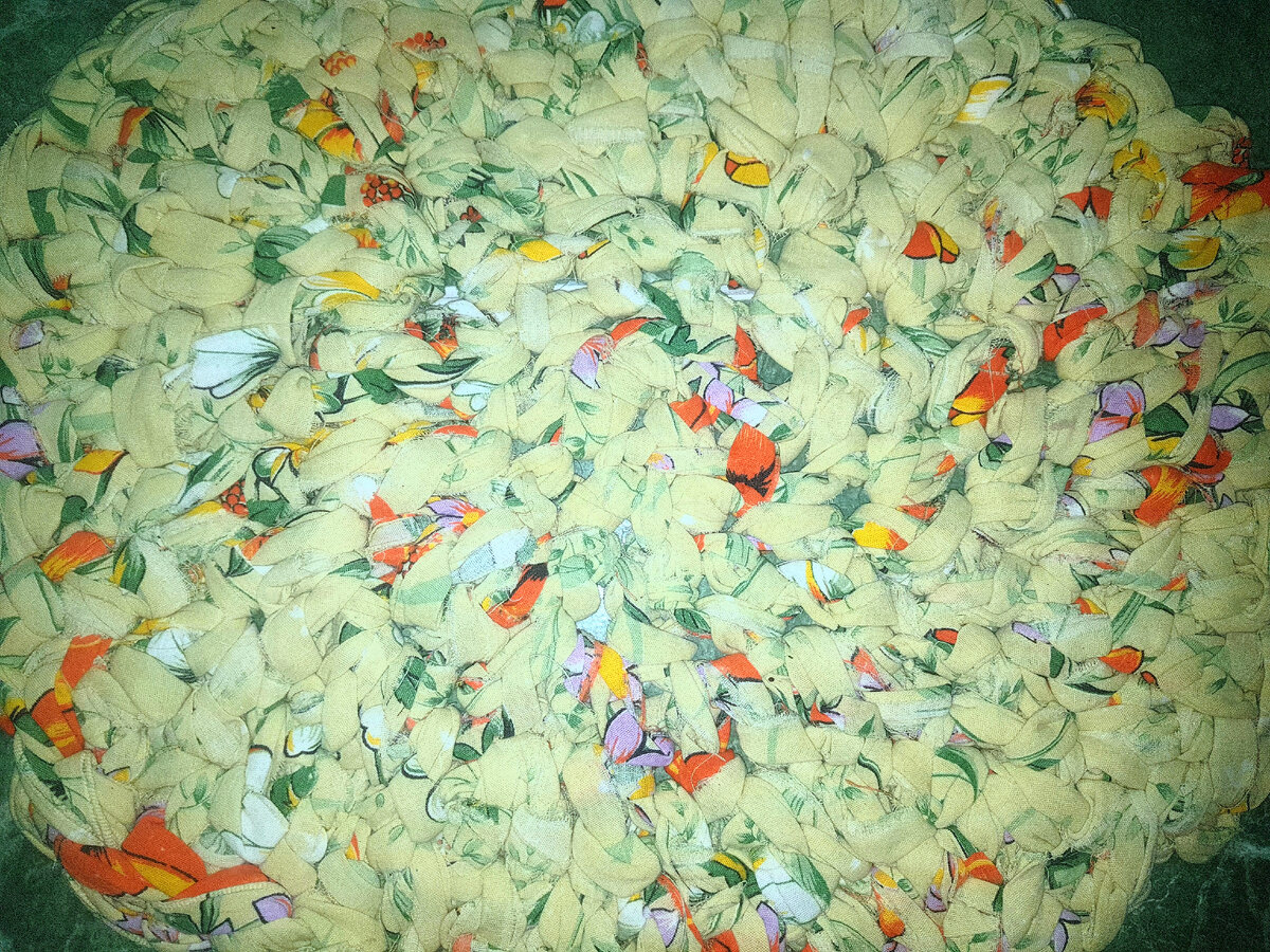 Коврик из старого постельного белья