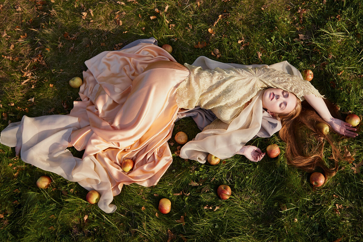 Образ фотосессии «Осенняя Ева» Модного Дома ELENA TKACHENKO. 2020 г.