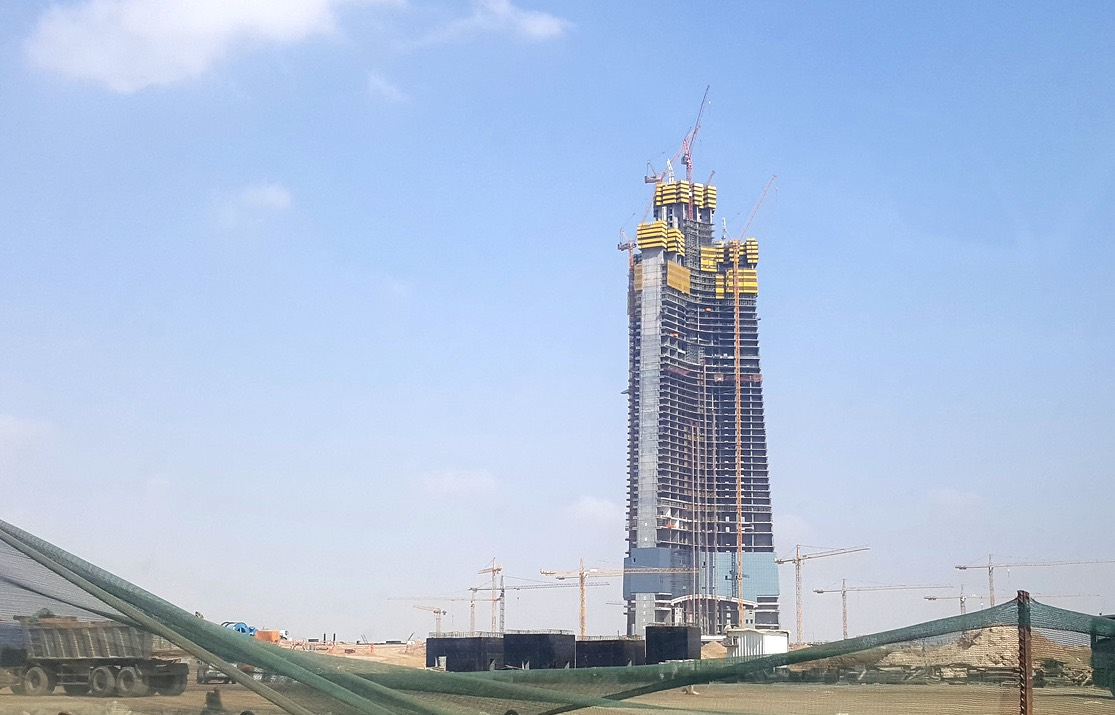 Стройка заморожена на таком уровне