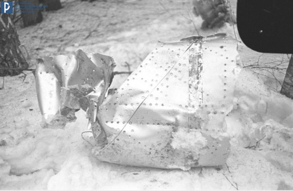    фрагмент фюзеляжа МиГ-15 на месте авиакатастрофы, в которой погиб Юрий Гагарин, фото с официального сайта РГАНТД