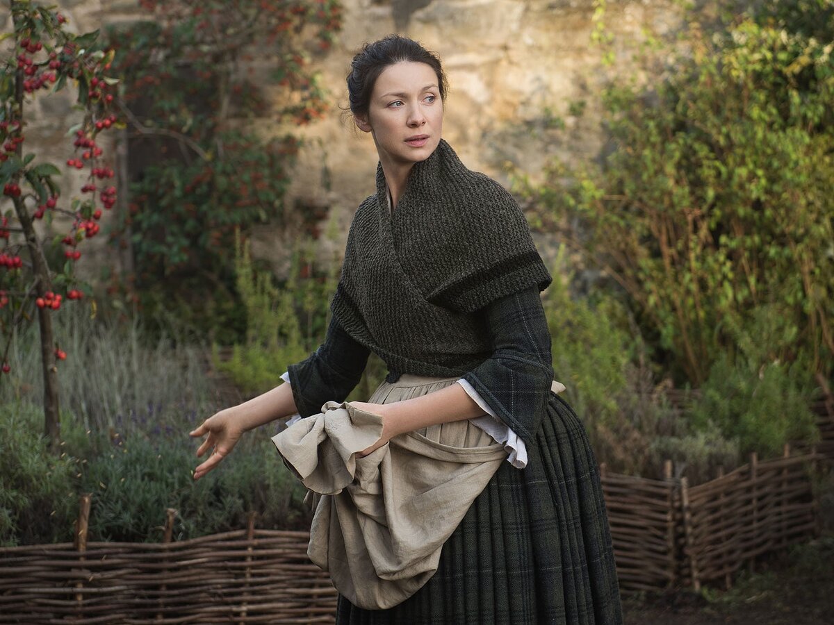 Кадр из сериала «Чужестранка», 2014 год, режиссеры Брайан Келли, Метин Хусейн, Анна Ферстер