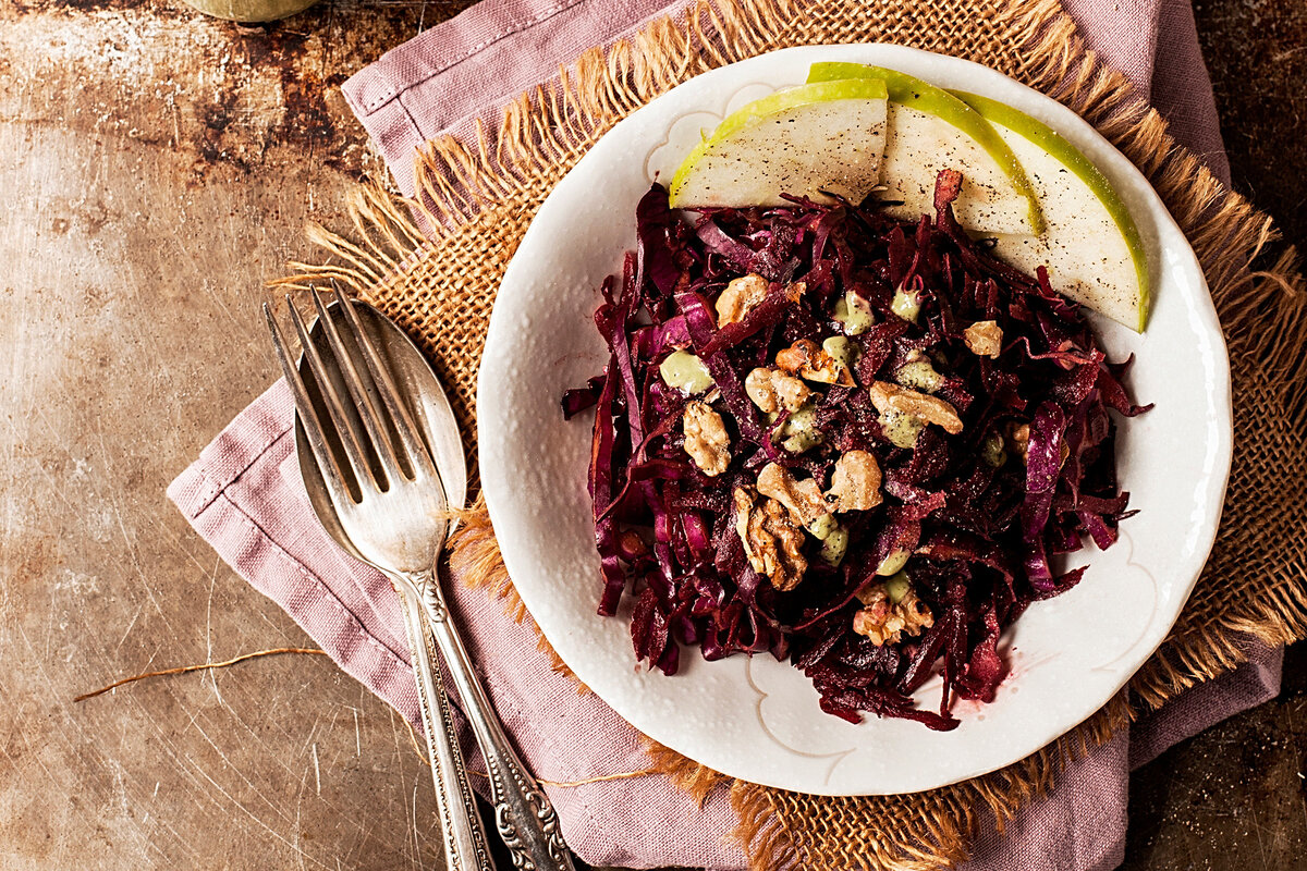     Салат с капустой и свёклой: новый вкус, благодаря необычному сочетанию продуктов
