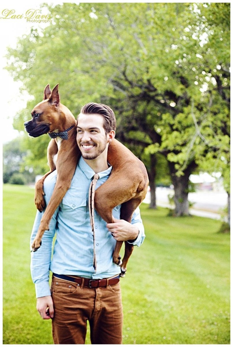 💕Животные являются источником удивления и вдохновения для людей во всем мире. Они приносят нам радость и счастье, а также чувство удивления и восхищения. В честь этих существ вот 10 замечательных цитат о животных:🐖🐏🐑🐮

1. «Если вы будете разговаривать с животными, они будут говорить с вами, и вы узнаете друг друга. Если вы не будете с ними разговаривать, вы их не узнаете, а того, чего вы не знаете, вы будете бояться. Чего боишься, то и уничтожаешь». - Шеф Дэн Джордж🐇

2. «Моя собачка — сердцебиение у моих ног». - Эдит Уортон🐶

3. «Пока мы сами живые могилы убитых зверей, как можем мы ожидать каких-то идеальных условий на этой земле?» — Джордж Бернард Шоу🐨

4. «О величии нации и ее нравственном прогрессе можно судить по тому, как обращаются с ее животными». - Махатма Ганди

5. «Любовь ко всему живому — самое благородное качество человека». - Чарльз Дарвин🐴

6. «Пока человек не полюбил животное, часть его души остается непробужденной». - Анатоль Франс🐎

7. «Животные такие приятные друзья — они не задают вопросов, не выносят критики». - Джордж Элиот🐄

8. «Мы можем судить о сердце человека по его обращению с животными». - Иммануил Кант

9. «Душа одинакова у всех живых существ, хотя тело у каждого разное». - Гиппократ🐷

10. «Животные — такие непостижимые существа; настолько полон любви и верности, что это смиряет меня». - Неизвестный🐰