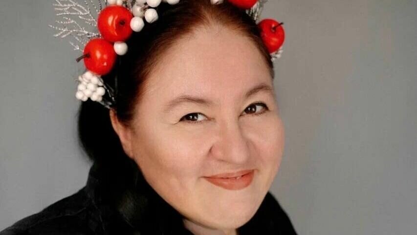     Звание художница получила за создание высокохудожественных произведений живописи и графики, в развитии отечественной художественной культуры в регионе.