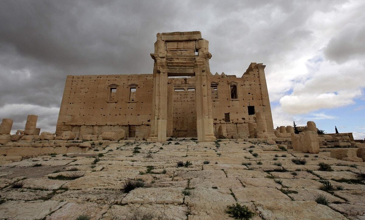 Руины финикийского храма в Сирии. Современное фото