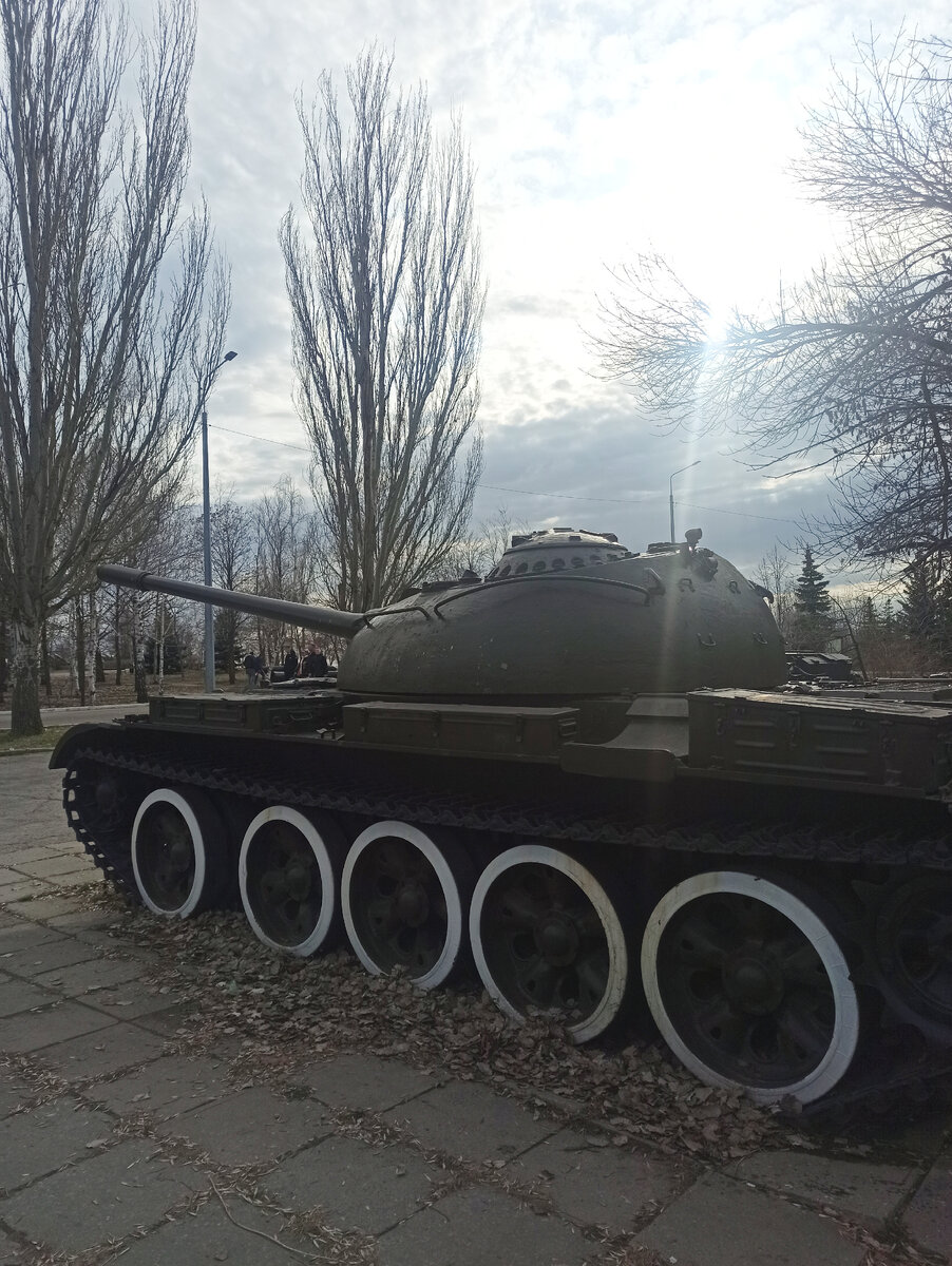 Танков в Парке великое множество. Детям есть, где полазать)