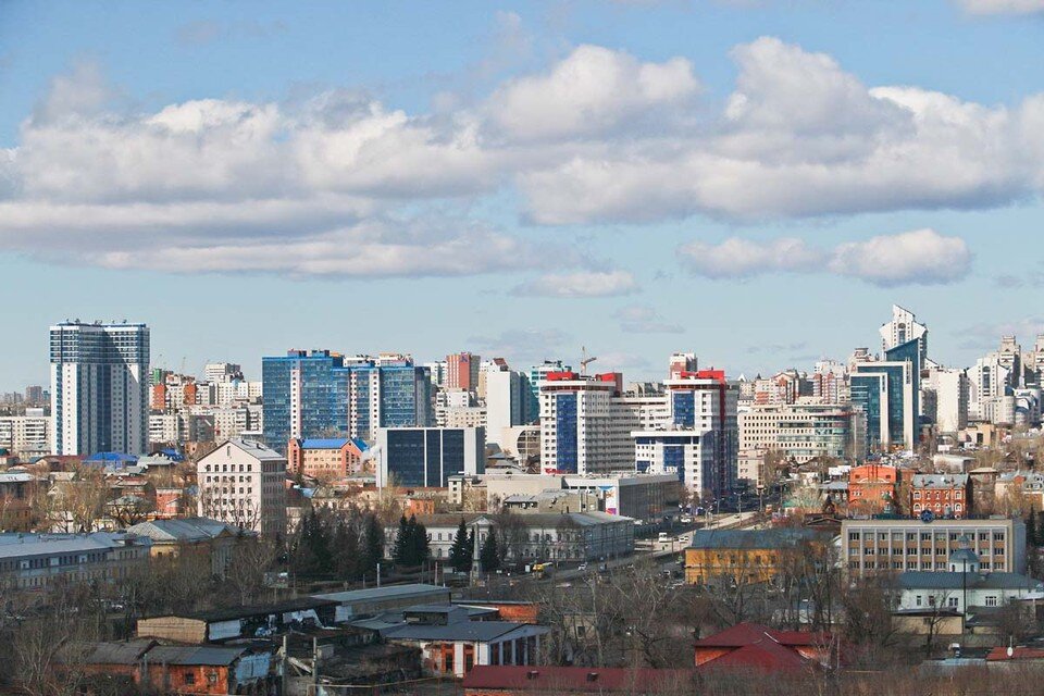     В Барнауле температура воздуха днем составит от +8 до +10 градусов Олег УКЛАДОВ