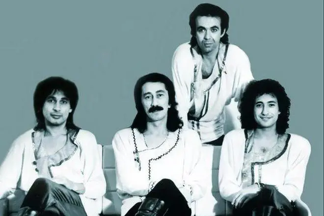 Молодой состав ВИА "Ялла"