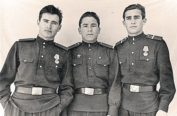 Испытатели Института авиационной и космической медицины  Владимир Соловьев, Сергей Нефедов, Владимир Дубас, 1961 год