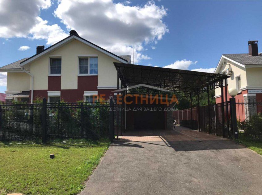 Односкатный навес для автомобиля